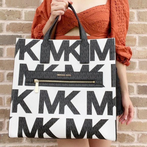 NWT Michael Kors Large Tote White Graphic Logo Black MK Multi + Wristlet - Picture 8 of 12